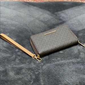 Michael Kors phone smartphone wallet